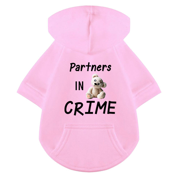 100% Baumwoll Hunde-Hoodie in Rosa: Partners in Crime Aufdruck in Wunschfarbe und kaputter Teddy Bild - Partnerlook für Hund und Kind